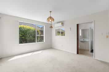 1/5 Cottesmore Close, Burnside