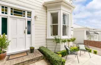 51 Scarborough Terrace, Mount Victoria