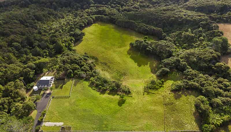  1223 Old North Road, Waimauku