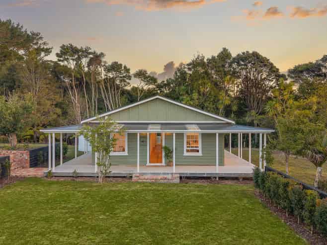  1223 Old North Road, Waimauku