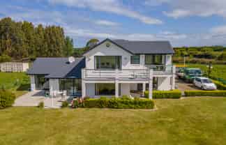 33 Scarborough Road, Timaru