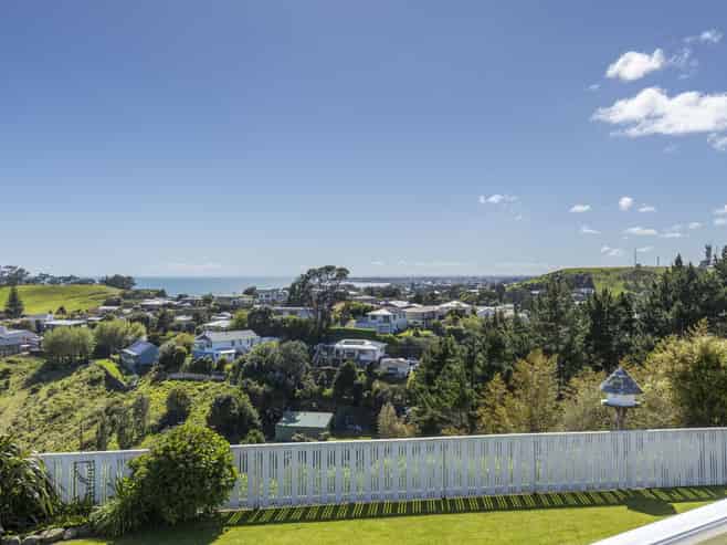 35B Crownhill Street, Spotswood