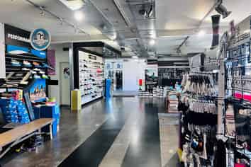 HIGH-EXPOSURE RETAIL / SHOWROOM ON MT EDEN ROAD
