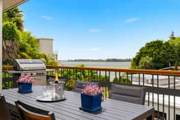 24 Anchorage Grove, Maungatapu