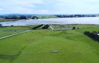 15 Blackmore Road, Riverton