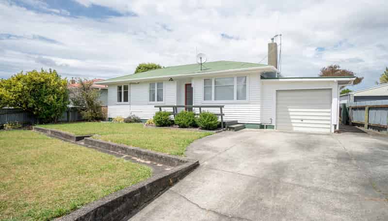 89 Rugby Street, Awapuni