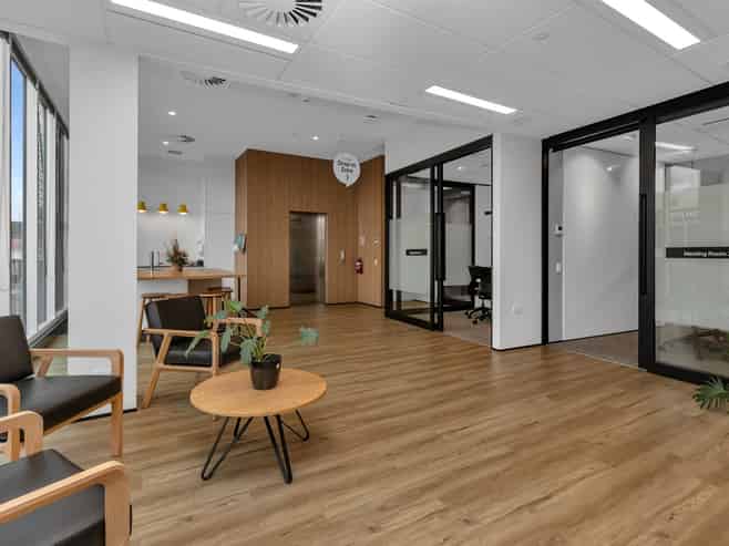 Strong tenant. Solid returns. Ready to transact.