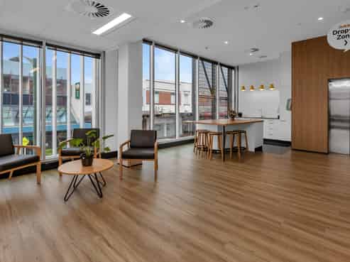 Strong tenant. Solid returns. Ready to transact.