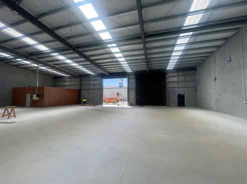Brand New Freehold Warehouse Unit