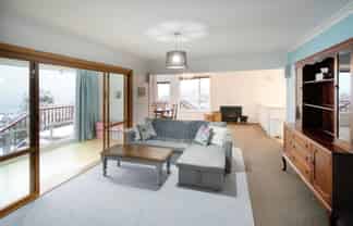 6 Madeley Road, Mount Pleasant