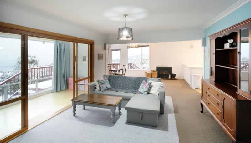 6 Madeley Road, Mount Pleasant