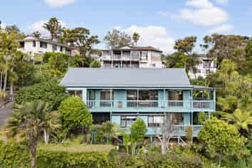 63 Pemberton Avenue, Bayview