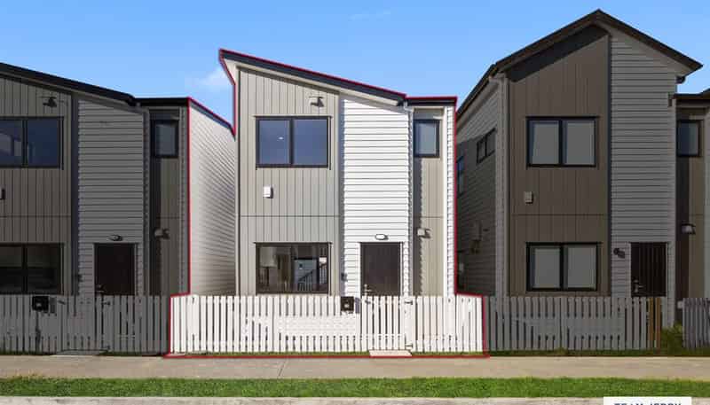 30 Whare Kauri Road, Papakura