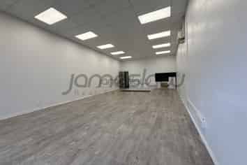 Standout Retail space - Howick Hotspot!