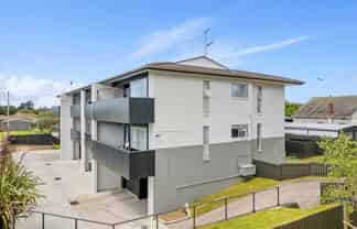 3 & 8/60 Hutton Street, Otahuhu