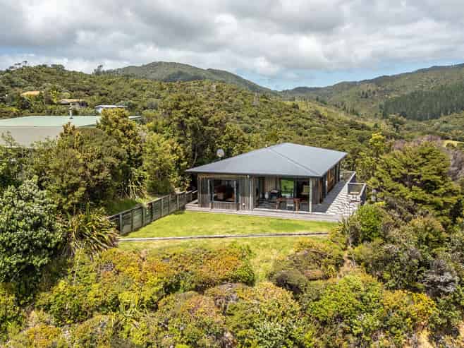 986 Tuateawa Road, Coromandel