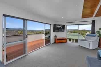 104 Memorial Drive, Parahaki