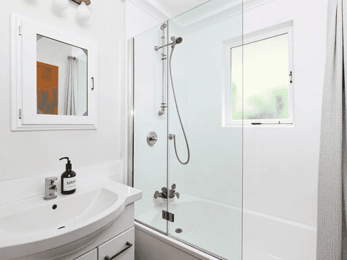 Auckland - Address withheld