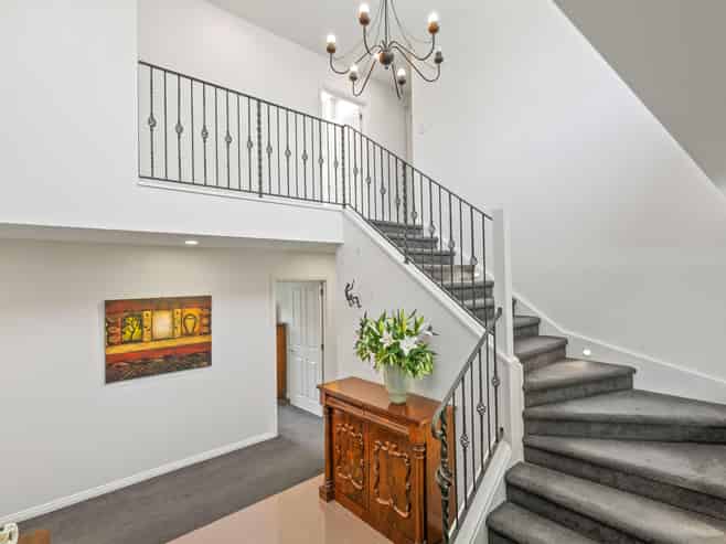 1 Springvale Gardens, Harewood