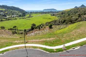 10 Waikoto Way, Tairua