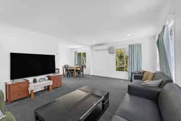 33A Whittle Place, New Windsor