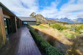 1 Lookout Drive, Closeburn