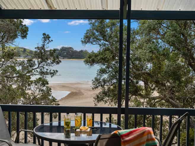 93 Rapata Road, Oakura