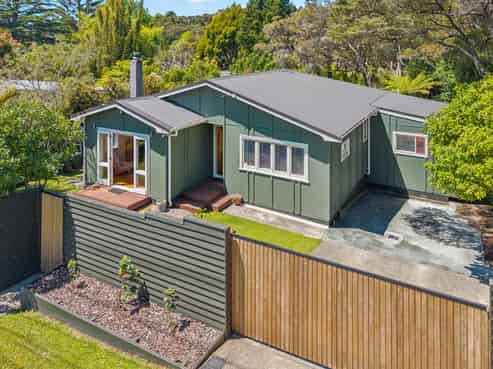 170 Atkinson Road, Titirangi