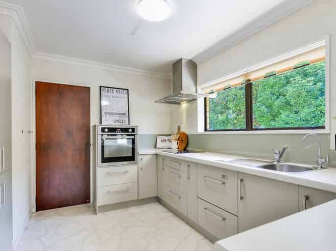 13B Jennifer Place, Chartwell