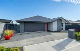 6 Carmello Grove, Richmond