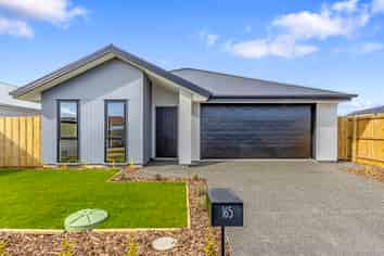 165 Milns Road, HALSWELL