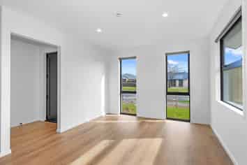 165 Milns Road, HALSWELL