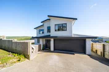 9 Antigua Way, Grenada Village