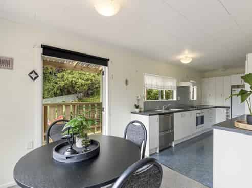 79 Queens Road, Glen Avon