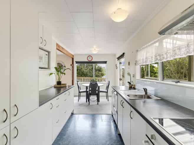 79 Queens Road, Glen Avon