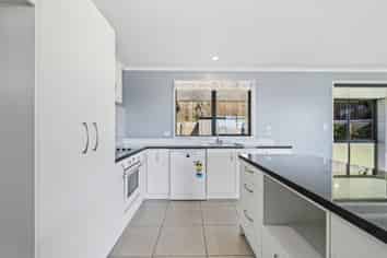 45 Pebble Beach Boulevard, Kamo