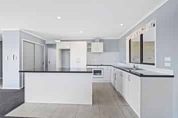 45 Pebble Beach Boulevard, Kamo