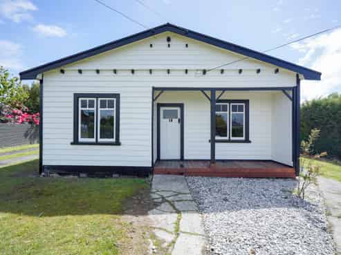 18 Annan Street, Nightcaps