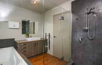 13A Middle Road, Allenton