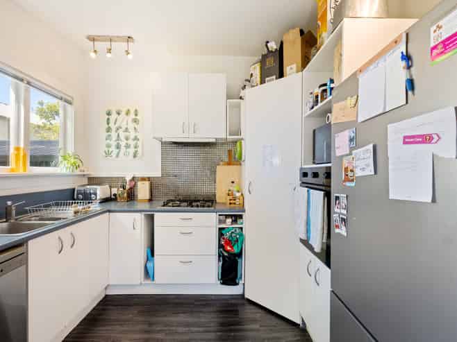 66 Caledonian Road, Saint Albans