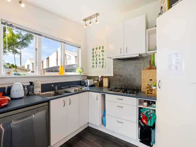 66 Caledonian Road, Saint Albans