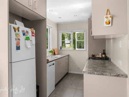 5A Whaka Street, Maungaturoto