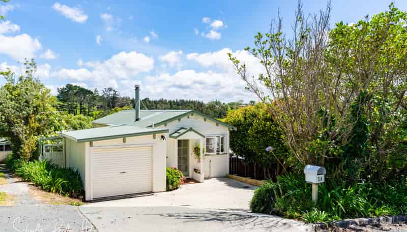 5A Whaka Street, Maungaturoto