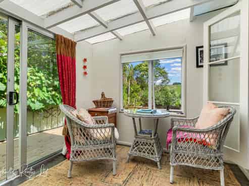 5A Whaka Street, Maungaturoto