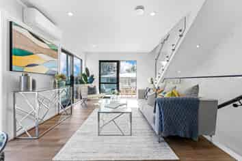 2/192 Blockhouse Bay Road, Avondale