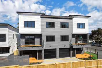 2/192 Blockhouse Bay Road, Avondale