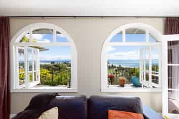 16 Champion Terrace, Moana