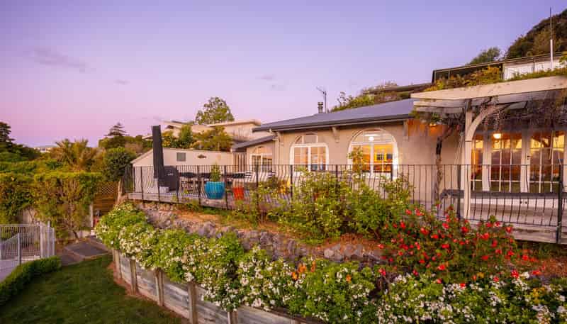 16 Champion Terrace, Moana