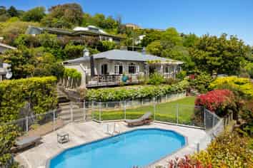 16 Champion Terrace, Moana