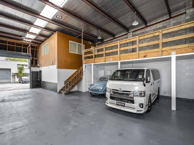 Recently refurbished with vacant possession